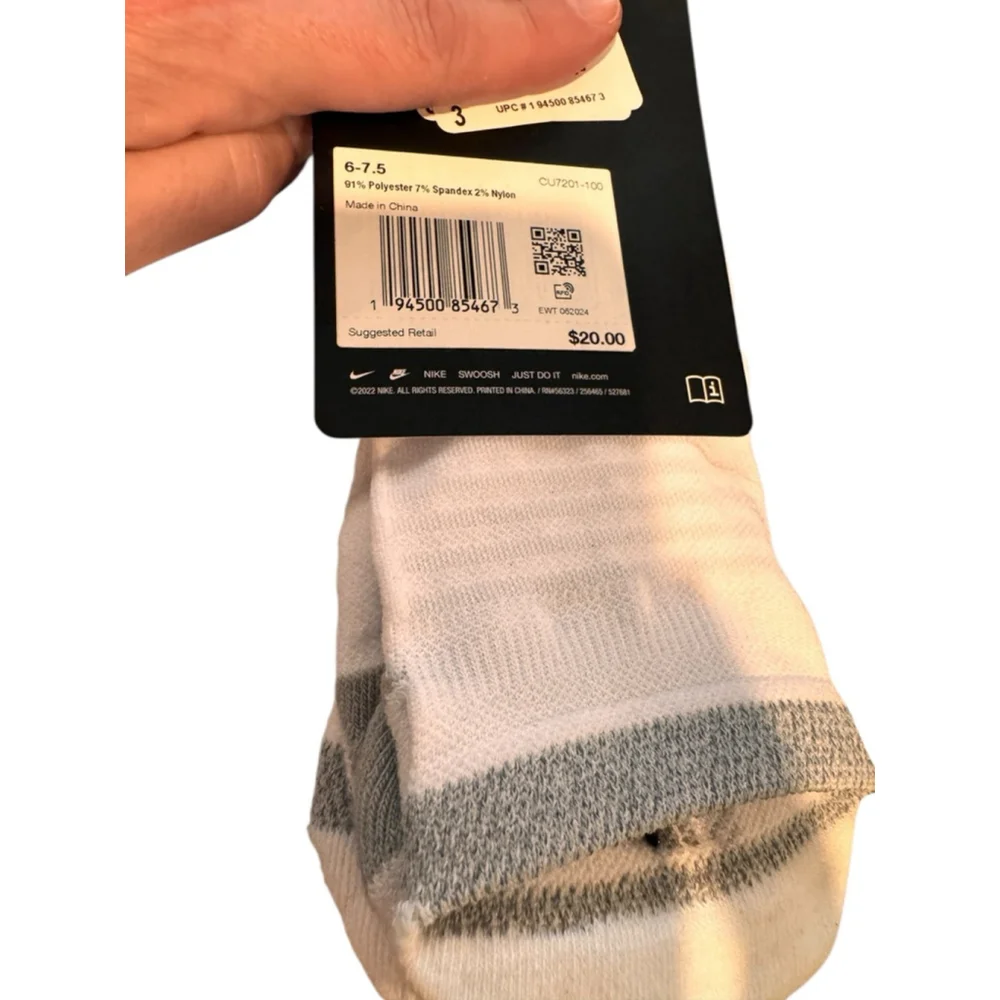 Women's 2 pairs Nike Spark White Grey Running No Show Socks size 7.5-9